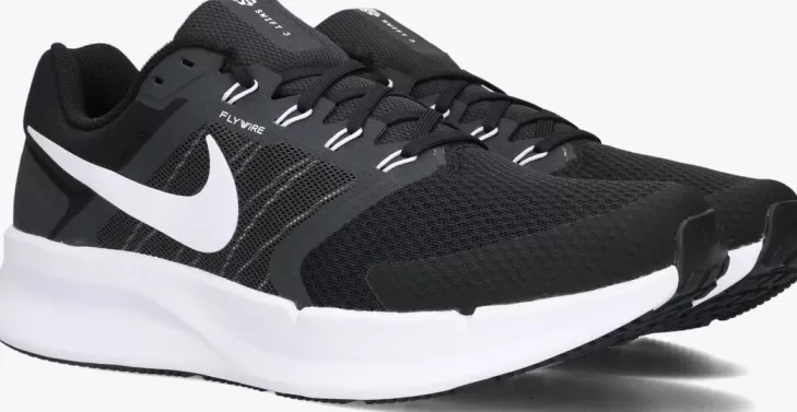 New NIKE E Lage Sneakers Run Swift 3 Zwart